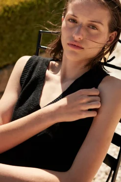 ARCAA Tops|Knitwear|Emma Vest - Black
