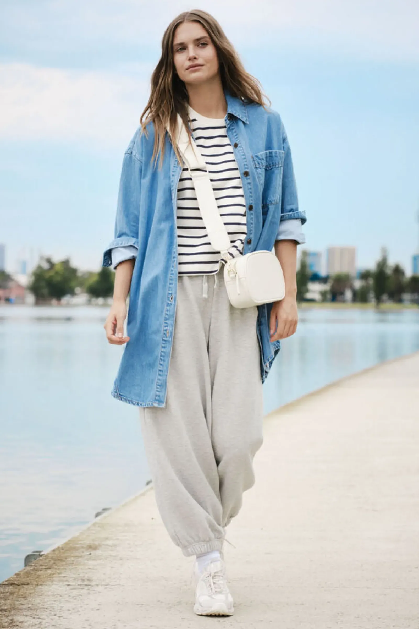 Ceres Life Tops|Longline Panelled Denim Shirt - Mid Vintage Blue