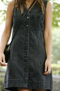 Ceres Life Dresses|Seamed Mini Shift Dress - Vintage Black