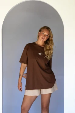 Hobo & Hatch Tops|Hobo & Hatch Coast Tee - Chocolate