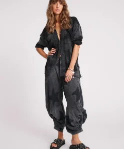 One Teaspoon Tops|Black Star Muslin Longline Shirt - Charcoal