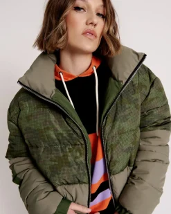 One Teaspoon Jackets & Coats|Dirtee Love Camo Puffa Jacket - Khaki