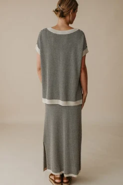 Talamaya Tops|Lattice Short Sleeve Pullover - Washed Black & Soft Gold