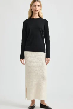 Toorallie Knitwear|Fine Merino Crew - Black